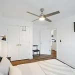 Holiday home Location Matters - Parking - Entertainment
