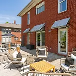 Summer End Sale Prime Location Holiday home