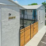Vibes- Stay, Play, And Relax Unit 5b Apts Apartment *