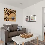 Apartment Vibes- Stay, Play, And Relax Unit 5b Apts *