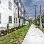 East Nashville Cozy Retreat