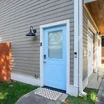 Fall Sale The Nest In East Nash Studio