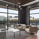 Upscale Music Row Corner Unit With Patio Rooftop With View And Gym *