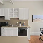 Landing At The Stahlman - 1 Bedroom In Downtown