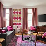 Holiday home Ultimate Bach 10min To Dt Ig Walls Every *