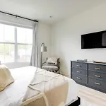 The Ashland House - Stylish Design, Backyard Oasis Holiday home Nashville
