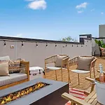 The Hadden House - Rooftop Lounge With Firepit Nashville
