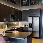 Epic Luxury Mansion W Skyline Views Holiday home *