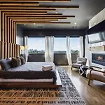 Holiday home Epic Luxury Mansion W Skyline Views *