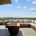 Epic Luxury Mansion W Skyline Views Holiday home *