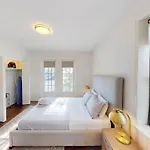 West End Getaway Apartment