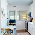 Apartment West End Getaway Nashville