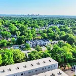 Vogue Life Trendy 4Br House All Ensuites