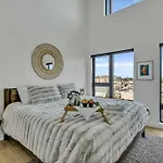 - 635 7th Ave S Unit 610 Holiday home