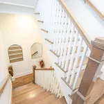 Holiday home Spacious W Rooftop Deck And Mural! 10 Min 2 Dt