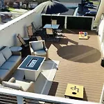 Spacious W Rooftop Deck And Mural! 10 Min 2 Dt