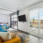 Muse- Morgan Wallen Speakeasy And Giant Balcony Holiday home Nashville