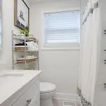 Near Downtown, King Bed, Private Yard, Free Parking *