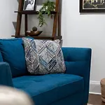 Elegant Townhouse Near Broadway