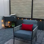 Large Royal Townhome Beautiful Design And Rooftop