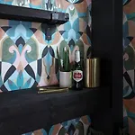 Stunning West End Walkable Area Holiday home Nashville