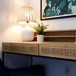 Stunning West End Walkable Area Holiday home Nashville