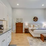 Holiday home Music Charmer Tons Of Beds Thirty Day Minimum Nashville