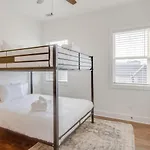 Modern Game Table Minutes To Broadway Holiday home Nashville