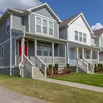The Nation Native Stunning 4 Bedroom With Private Yard