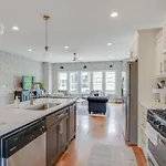 Howdy House New And Trendy With Rooftop Deck Nashville