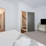 Holiday home Beautiful Townhomes 2 Units With Outdoor Patios