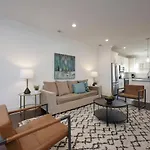 Minutes To Broadway Alluring Gated Townhome Holiday home Nashville