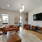 Nashvista Townhome Downtown Views 10 Comfy Beds Holiday home Nashville