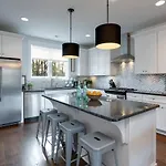Superstar Ultra Luxury Minutes To Downtown Holiday home *