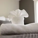 Holiday home Premier Townhome East Minutes Downtown *