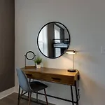 Holiday home Premier Townhome East Minutes Downtown *