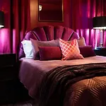 Holiday home Nations Elegance Rooftop And Private Patio