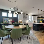 Holiday home Nations Elegance Rooftop And Private Patio *
