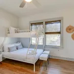 Cleveland Park Charmer- Full Kitchen- Private Yard