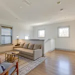Holiday home Cleveland Park Charmer- Full Kitchen- Private Yard *