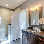 Cleveland Park Charmer- Full Kitchen- Private Yard Holiday home *