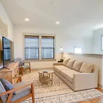 Cleveland Park Charmer- Full Kitchen- Private Yard Holiday home