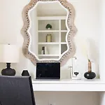 Holiday home The Ashland House - Stylish Design, Backyard Oasis *