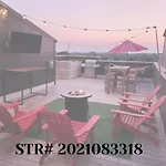 Carrie Underwood's East Side Rooftop Game Holiday home