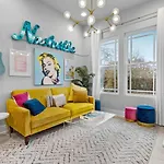 Holiday home Heights - Broadway Designer *