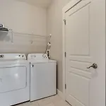 Charming Retreat Near Music Row & Vanderbilt
