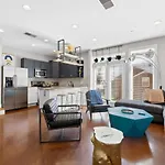 Experience Broadway - Min 2 Broadway & Restaurants * Nashville