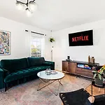 Perfect Sleep 20 Downtown 10 Queen Beds Nashville