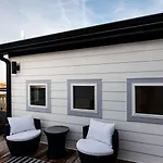 Luxe Hillsboro Village Homes For 24 With 4 Patios, Rooftops And Garage Parking, Gourmet Kitchens And Smart Tvs, Walk To Vanderbilt, Pancake Pantry And Fido, 24hr Hospitality, 10 Min To Broadway And The Parthenon * Nashville