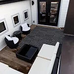 Holiday home Luxe Hillsboro Village Homes For 24 With 4 Patios, Rooftops And Garage Parking, Gourmet Kitchens And Smart Tvs, Walk To Vanderbilt, Pancake Pantry And Fido, 24hr Hospitality, 10 Min To Broadway And The Parthenon Nashville
